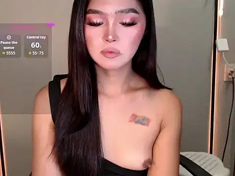 Snapshot of Itsme_claire chatting on April 28, 9:30 pm Itsme claire online show from April 28, 9:30 pm