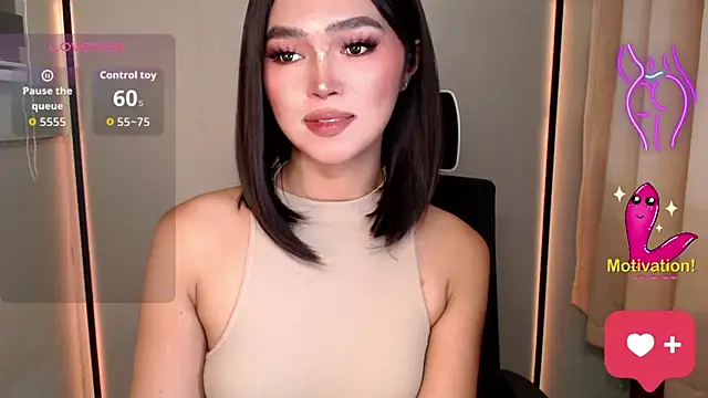 Snapshot of Itsme_claire chatting on May 3, 8:23 pm Itsme claire online show from May 3, 8:23 pm