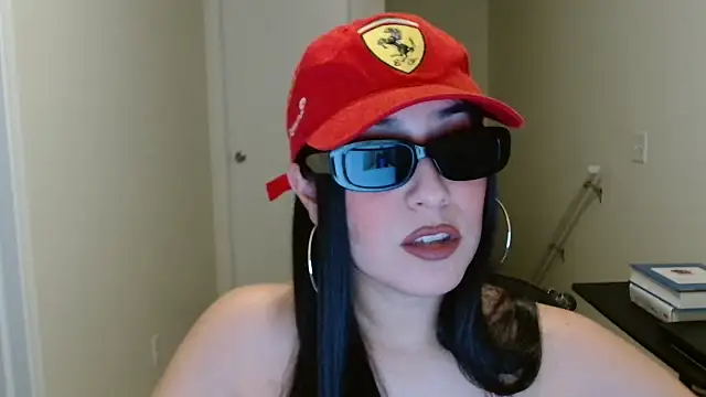 Sassy Latina online show from December 2, 3:07 am