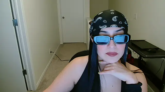 Sassy Latina online show from November 23, 3:16 am