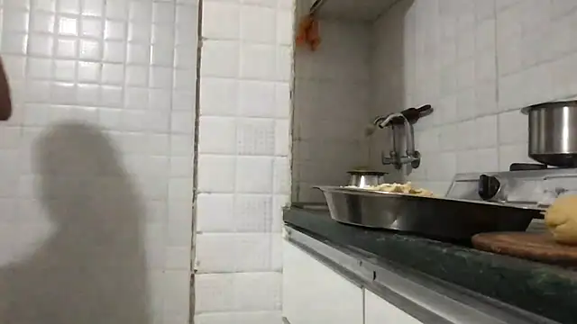 Snapshot of Riyasingh9 chatting on March 11, 4:30 am Riyasingh9 online show from March 11, 4:30 am