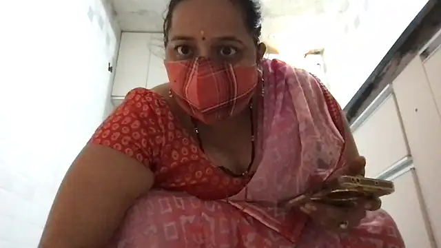 Snapshot of Riyasingh9 chatting on November 1, 3:46 am Riyasingh9 online show from November 1, 3:46 am