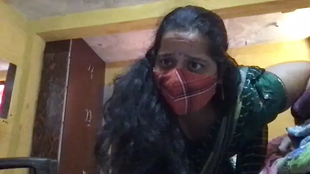 Snapshot of Riyasingh9 chatting on December 1, 4:35 am Riyasingh9 online show from December 1, 4:35 am