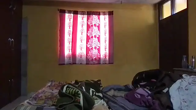 Snapshot of Riyasingh9 chatting on October 11, 3:51 am Riyasingh9 online show from October 11, 3:51 am