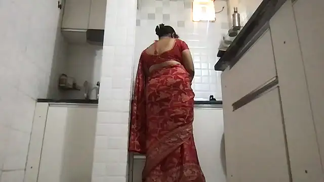 Riyasingh9 online show from April 1, 4:58 am