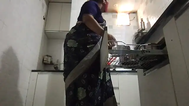 Riyasingh9 online show from March 7, 4:41 am