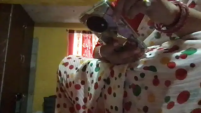 Snapshot of Riyasingh9 chatting on November 3, 3:45 am Riyasingh9 online show from November 3, 3:45 am