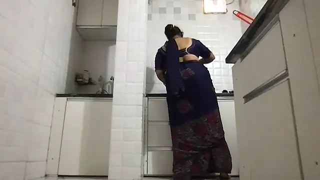 Riyasingh9 online show from January 17, 5:00 am