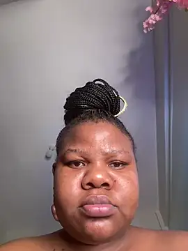 Snapshot of ThickyMel chatting on July 1, 1:28 am ThickyMel online show from July 1, 1:28 am