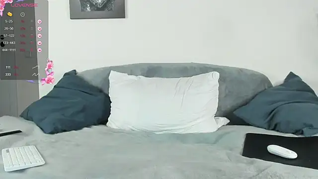 PoisonEvelyn online show from October 7, 10:38 am