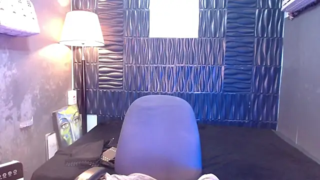 Snapshot of UrtopshemalegoddessAliyah chatting on June 12, 6:27 pm UrtopshemalegoddessAliyah online show from June 12, 6:27 pm
