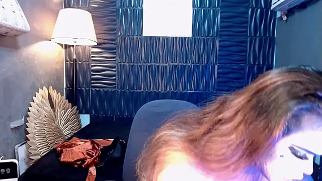Snapshot of UrtopshemalegoddessAliyah chatting on May 8, 10:13 pm UrtopshemalegoddessAliyah online show from May 8, 10:13 pm
