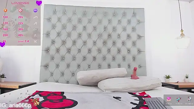 aria paul online show from December 3, 10:25 am