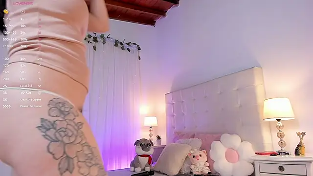 tatikiss  online show from September 22, 11:38 am