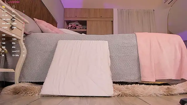 tatikiss  online show from March 19, 11:54 am