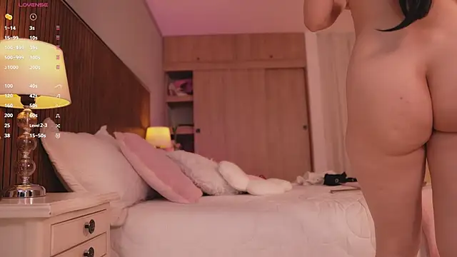 tatikiss  online show from January 12, 11:50 am