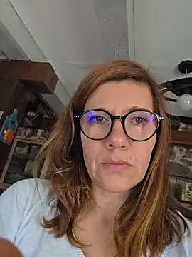 Lina lou4 online show from April 18, 12:51 pm