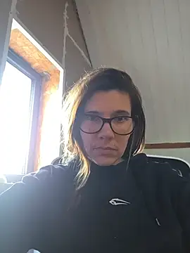 Lina lou4 online show from November 8, 3:15 pm