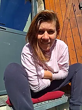 Lina lou4 online show from October 18, 11:34 am