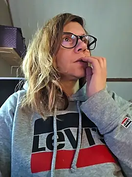 Lina lou4 online show from February 1, 10:02 am