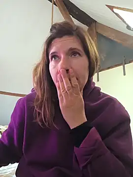 Lina lou4 online show from March 28, 10:27 am