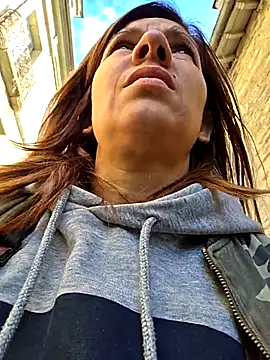 Lina lou4 online show from October 26, 9:31 am