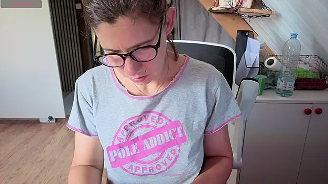 Lina lou4 online show from June 29, 3:23 pm