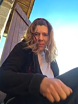 Lina lou4 online show from March 17, 7:11 am