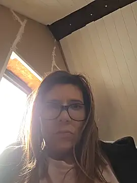 Lina lou4 online show from March 5, 1:40 pm