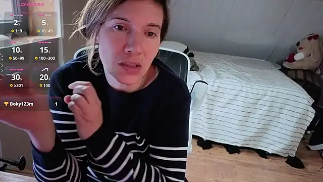 Lina lou4 online show from November 1, 3:28 pm