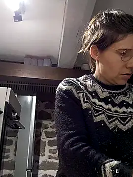 Lina lou4 online show from March 18, 4:39 pm