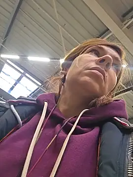 Lina lou4 online show from December 5, 10:25 am