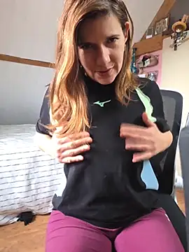 Lina lou4 online show from December 21, 1:35 pm