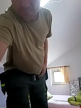 82liska online show from October 31, 1:41 pm