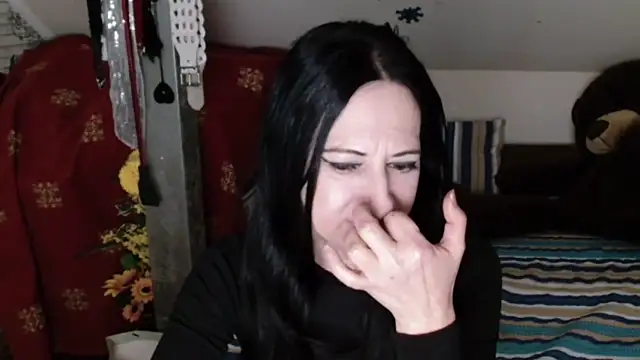 DebraMilf online show from March 22, 2:15 am