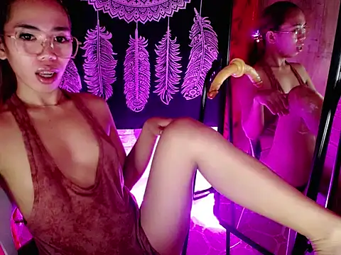 Snapshot of PirateEmpressBoaAico chatting on September 11, 9:48 pm PirateEmpressBoaAico online show from September 11, 9:48 pm