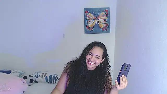 luciana keating online show from November 29, 12:11 am