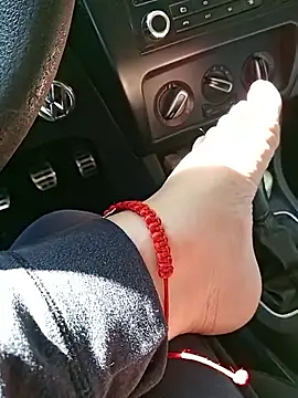 monyhoy online show from November 14, 6:00 pm