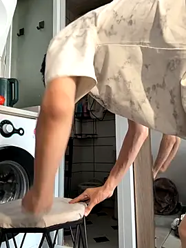 Elvis Tao online show from December 5, 5:06 am