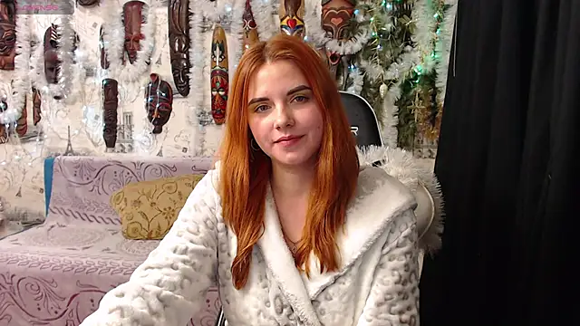 Snapshot of CrazyLaGirl chatting on January 4, 10:45 pm CrazyLaGirl online show from January 4, 10:45 pm