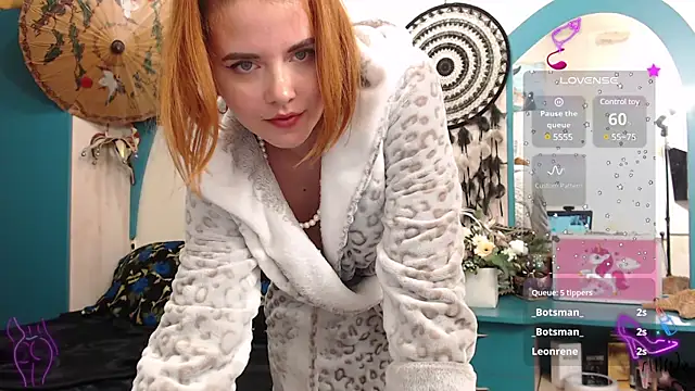 Snapshot of CrazyLaGirl chatting on December 12, 7:48 pm CrazyLaGirl online show from December 12, 7:48 pm