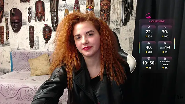 Snapshot of CrazyLaGirl chatting on February 16, 9:16 pm CrazyLaGirl online show from February 16, 9:16 pm