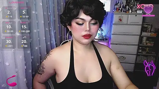 Snapshot of cherry_RED5 chatting on December 6, 3:24 am cherry RED5 online show from December 6, 3:24 am