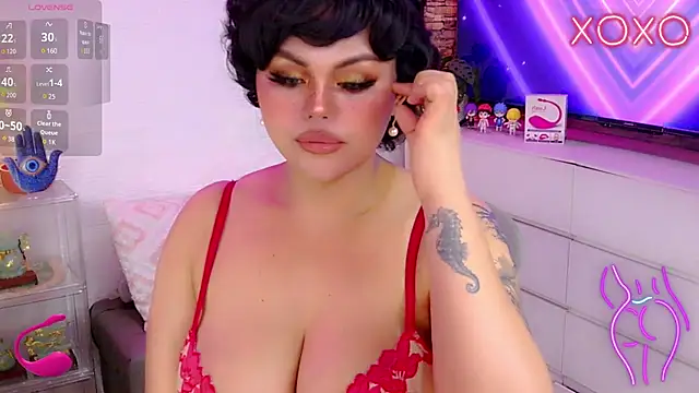 Snapshot of cherry_RED5 chatting on December 17, 10:37 pm cherry RED5 online show from December 17, 10:37 pm