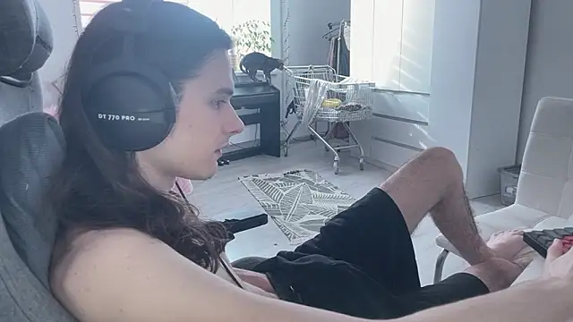 CandyChell online show from March 3, 10:33 am