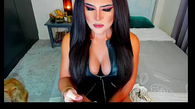 MissNaughtyTyra online show from May 9, 12:36 am