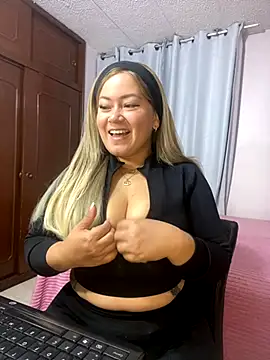 Melissa Bianco online show from November 9, 5:55 am