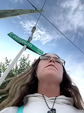 Dakota 02 online show from September 20, 9:31 pm