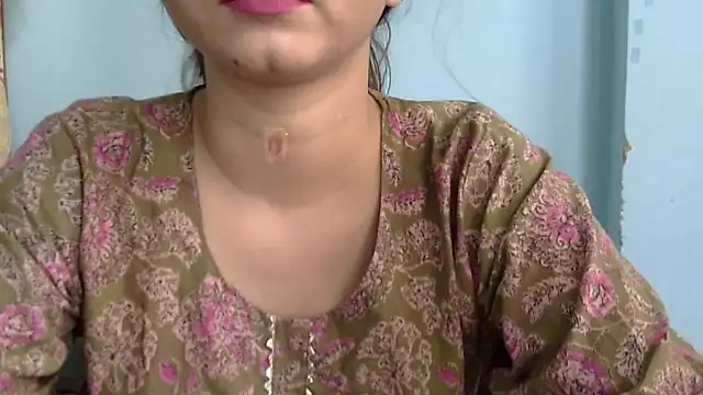 Snapshot of lovelydesi21 chatting on September 22, 7:58 am lovelydesi21 online show from September 22, 7:58 am