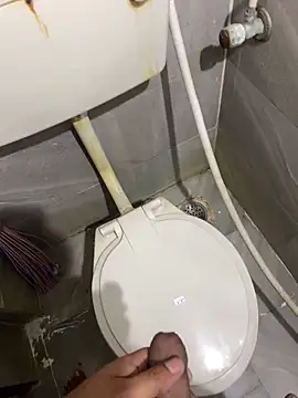 Snapshot of Rahuldhe22 chatting on December 19, 9:38 pm Rahuldhe22 online show from December 19, 9:38 pm